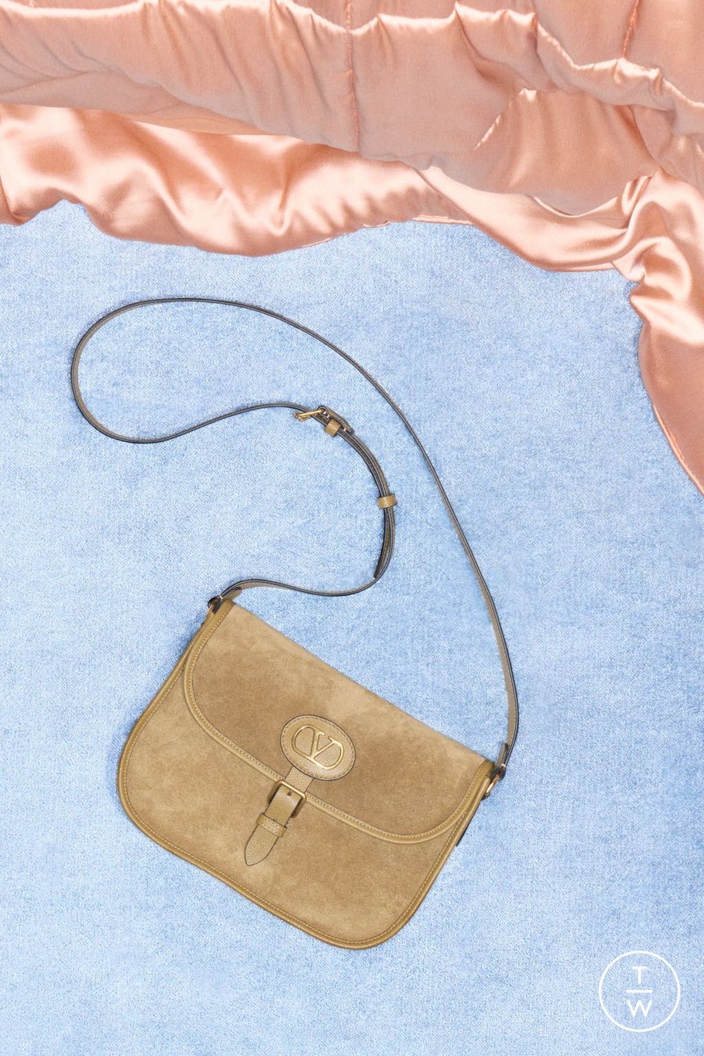 Fashion Week Paris Resort 2026 look 91 from the Valentino collection womenswear accessories