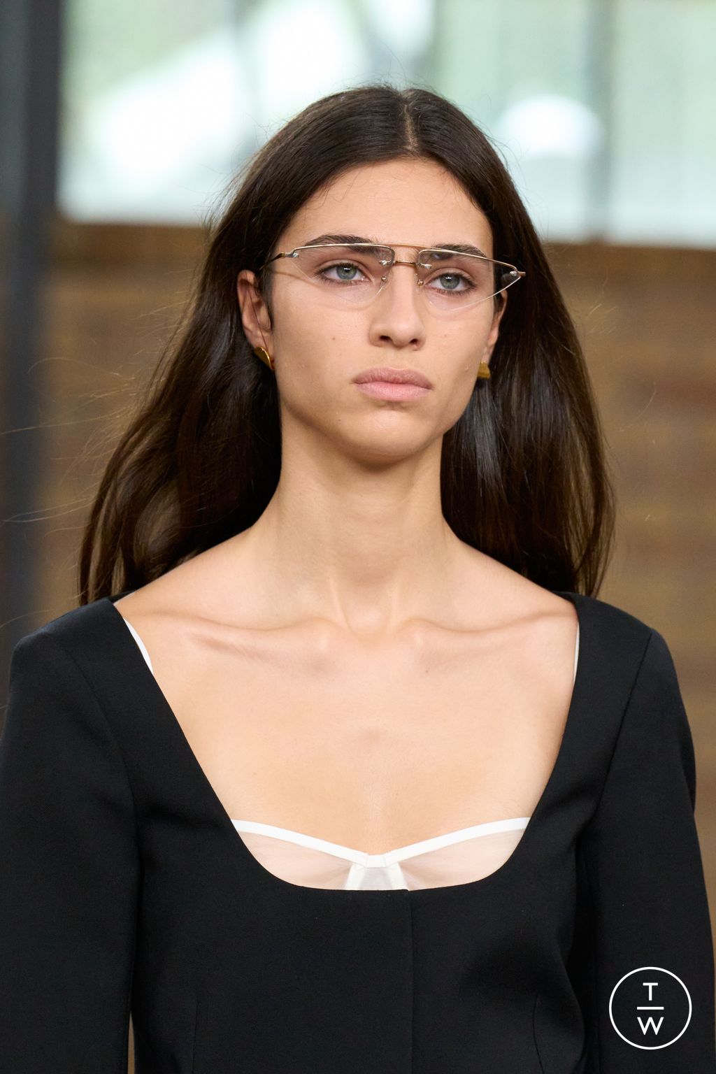 Fashion Week New York Spring/Summer 2026 look 6 from the Calvin Klein Collection collection womenswear accessories