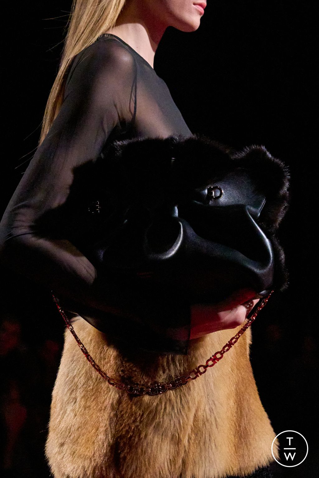 Fashion Week Milan Fall/Winter 2025 look 9 from the Ferragamo collection womenswear accessories