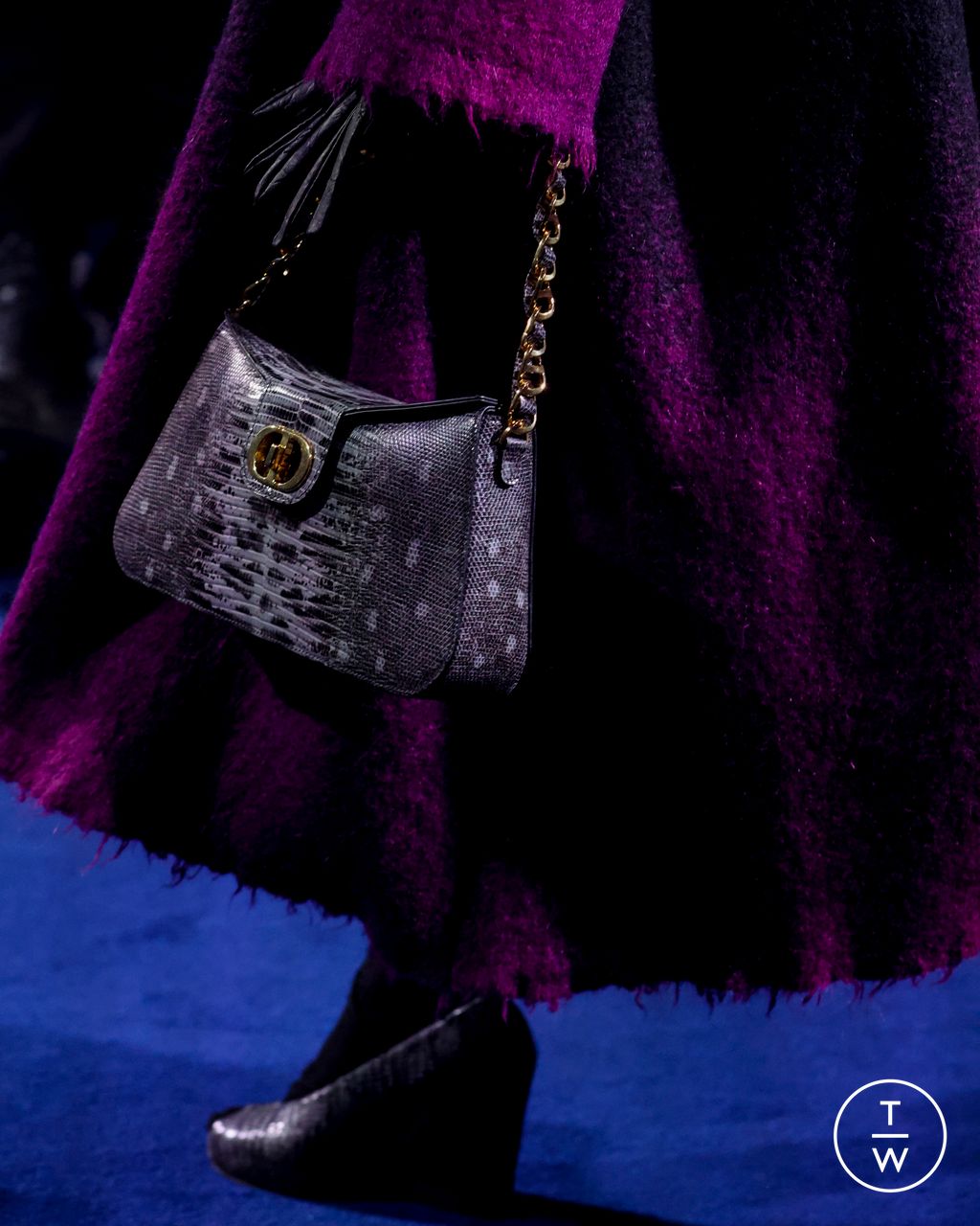 Fashion Week Paris Fall/Winter 2023 look 13 from the Christian Dior collection 女装配饰