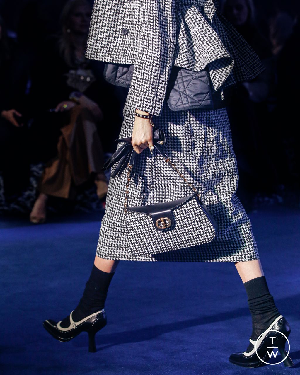 Fashion Week Paris Fall/Winter 2023 look 1 from the Christian Dior collection womenswear accessories