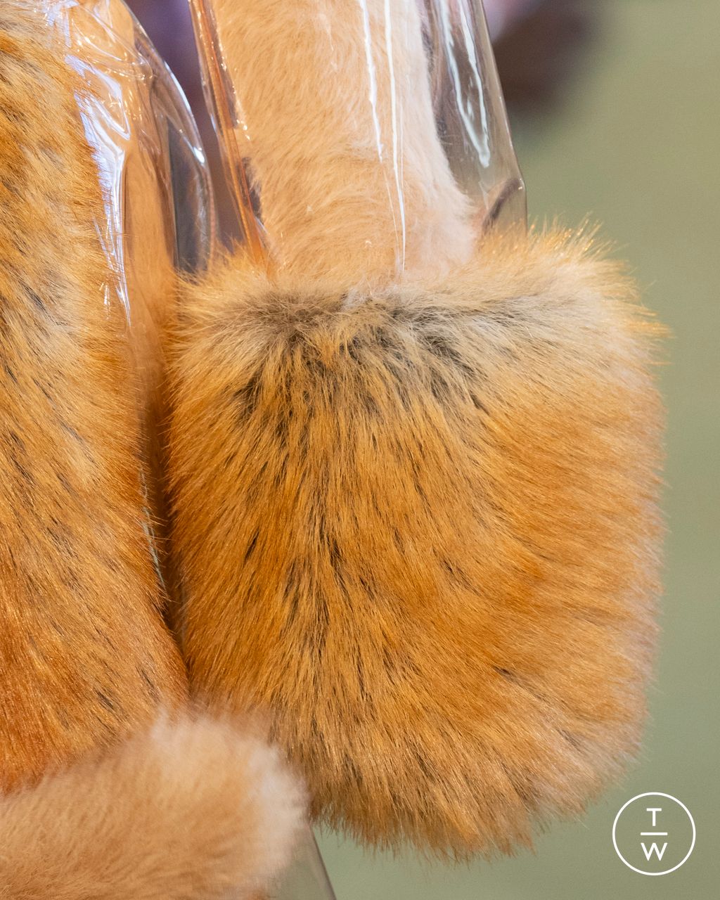 Fashion Week Paris Fall/Winter 2025 look 8 from the Rabanne collection womenswear accessories