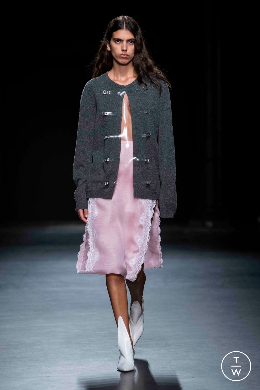 Fashion Week London Spring/Summer 2023 look 4 de la collection Christopher Kane womenswear