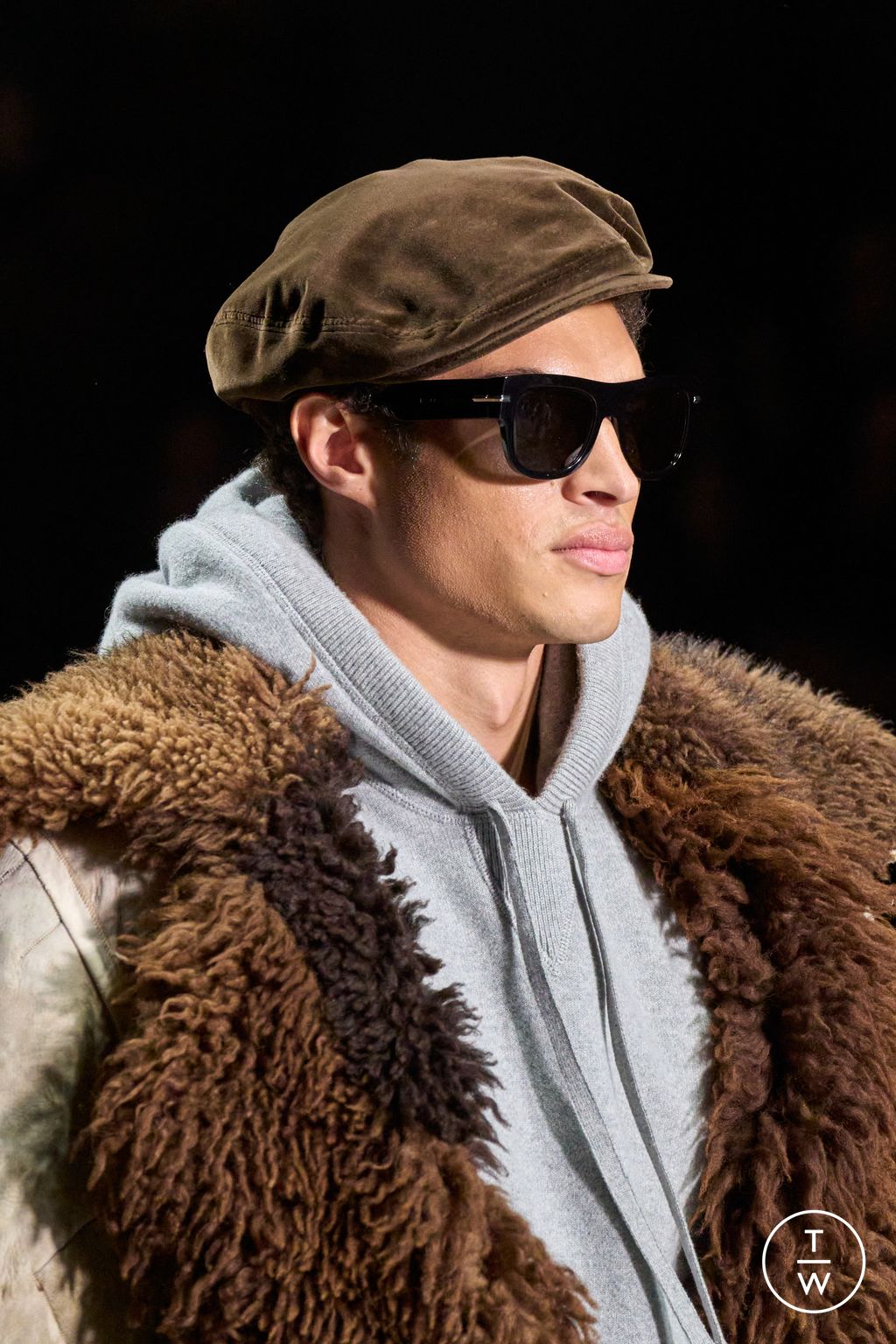 Fashion Week Milan Fall/Winter 2026 look 4 from the Dolce & Gabbana collection menswear accessories