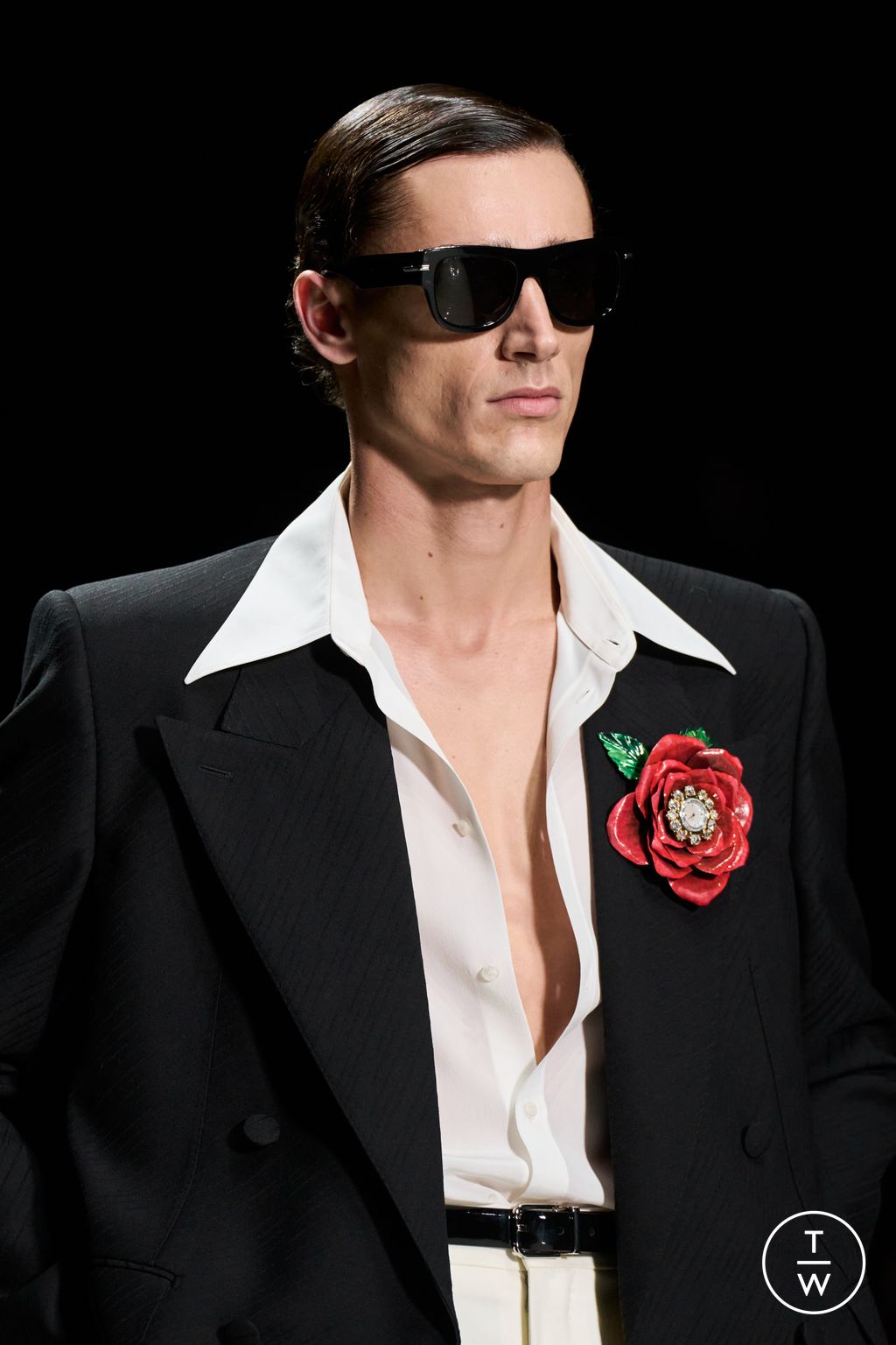 Fashion Week Milan Fall/Winter 2026 look 10 de la collection Dolce & Gabbana menswear accessories