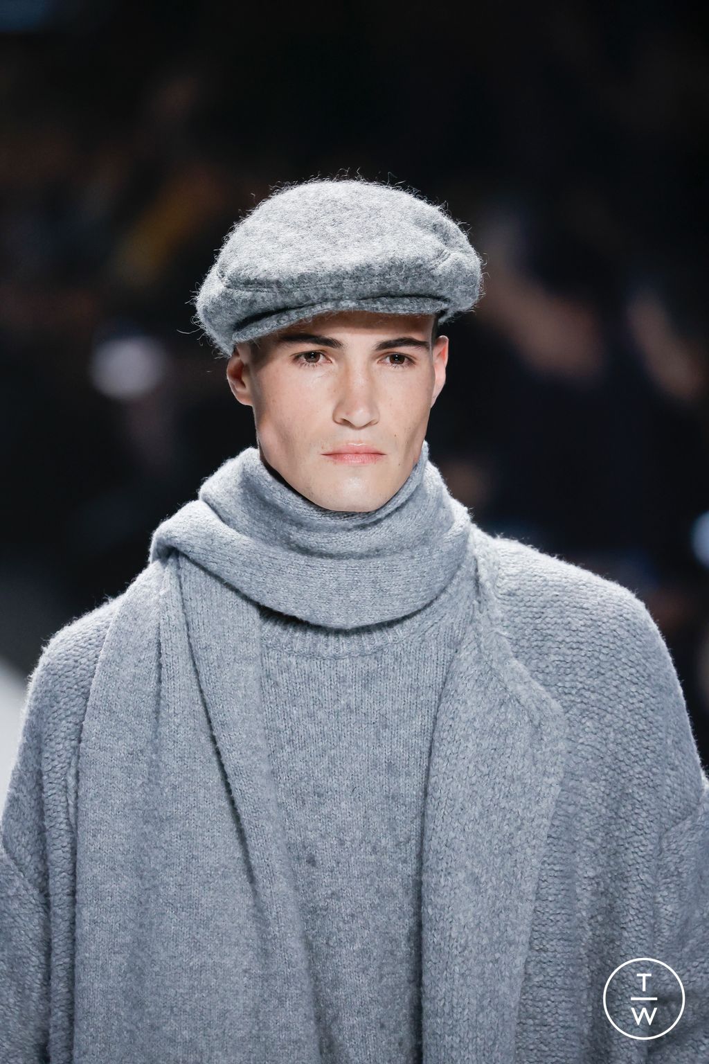 Fashion Week Milan Fall/Winter 2023 look 15 from the Dolce & Gabbana collection menswear accessories