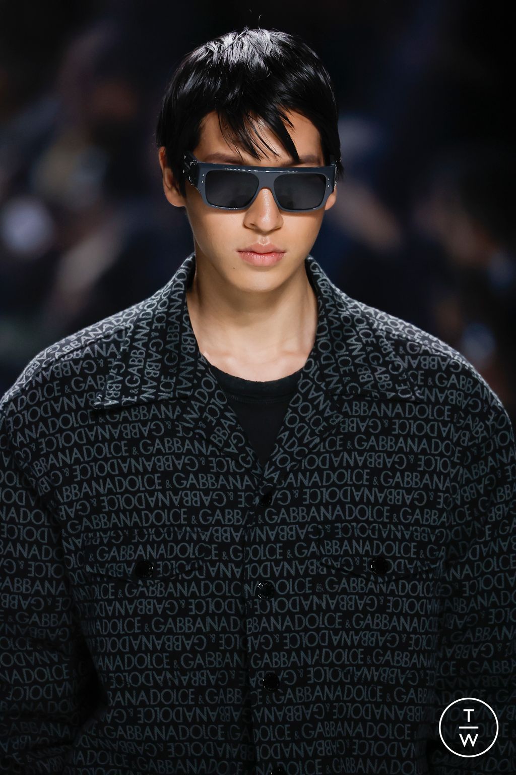 Fashion Week Milan Fall/Winter 2023 look 19 de la collection Dolce & Gabbana menswear accessories