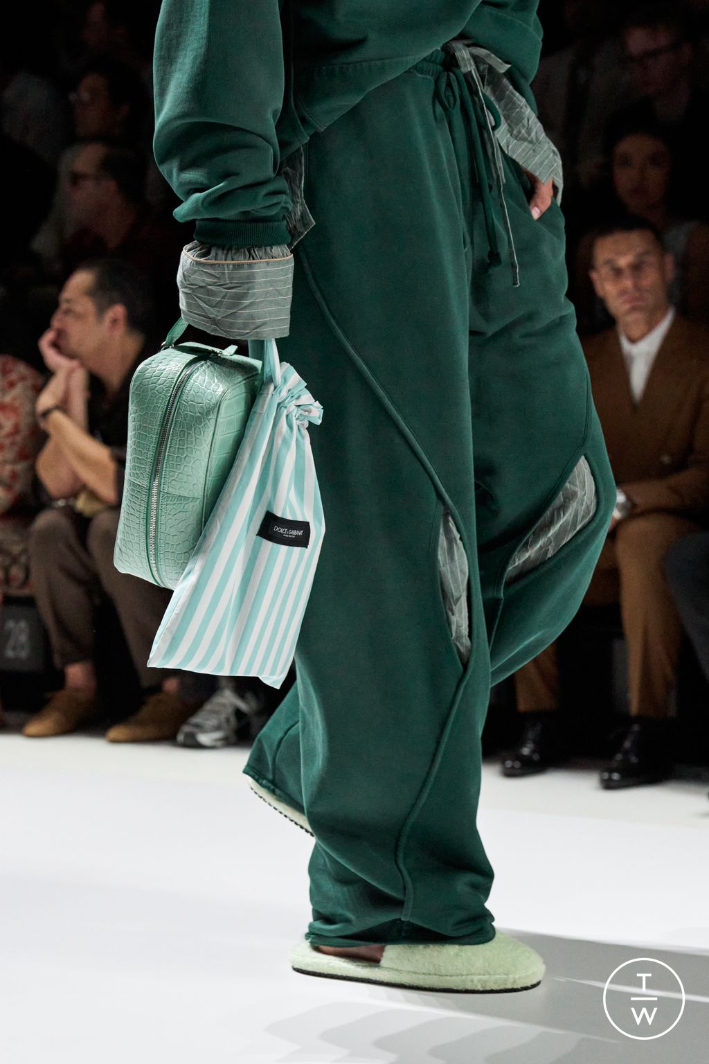 Fashion Week Milan Spring/Summer 2026 look 15 from the Dolce & Gabbana collection menswear accessories