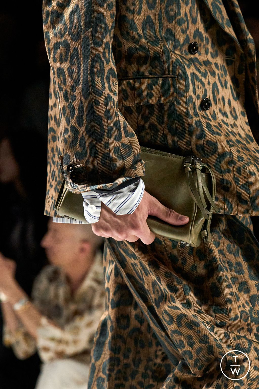 Fashion Week Milan Spring/Summer 2026 look 23 from the Dolce & Gabbana collection menswear accessories