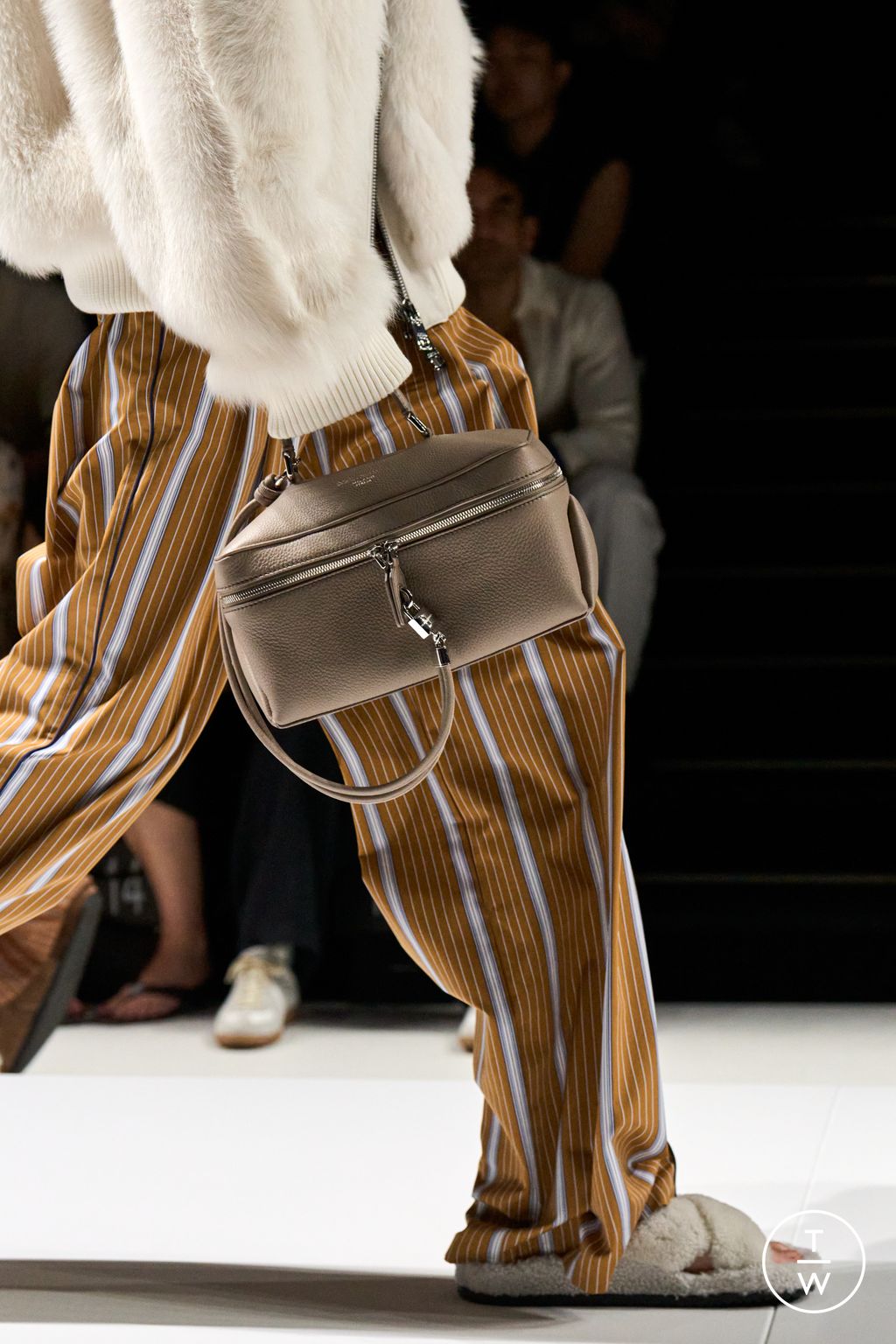 Fashion Week Milan Spring/Summer 2026 look 27 from the Dolce & Gabbana collection menswear accessories