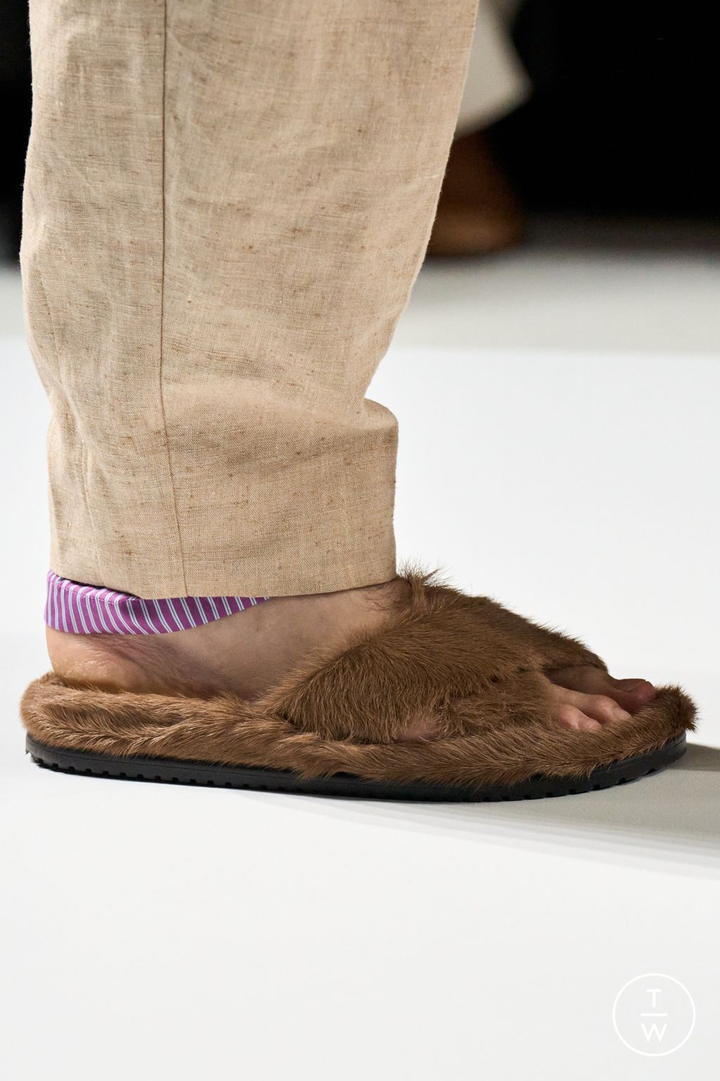 Fashion Week Milan Spring/Summer 2026 look 32 from the Dolce & Gabbana collection menswear accessories