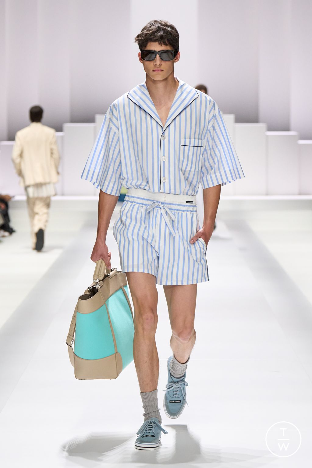 Fashion Week Milan Spring/Summer 2026 look 11 from the Dolce & Gabbana collection menswear