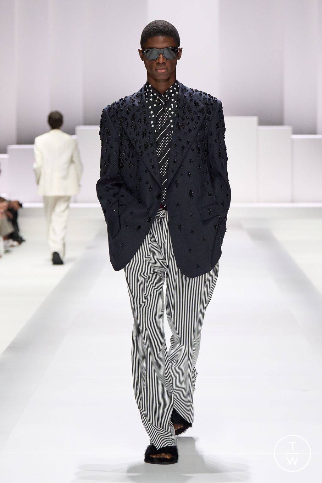 Fashion Week Milan Spring/Summer 2026 look 22 from the Dolce & Gabbana collection menswear