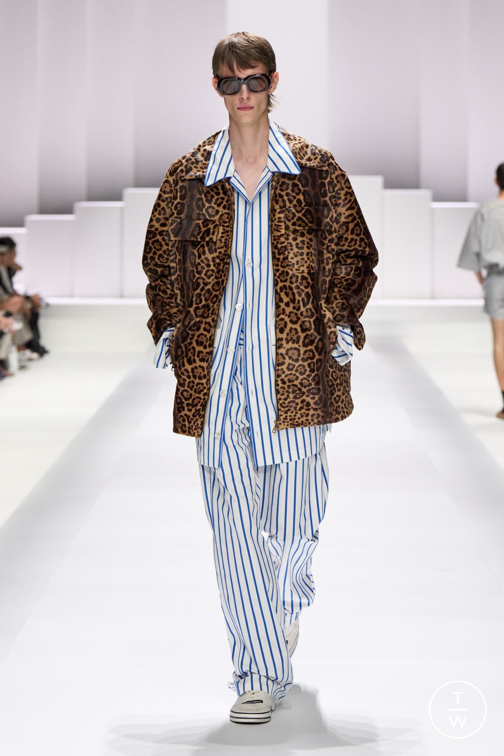 Fashion Week Milan Spring/Summer 2026 look 26 from the Dolce & Gabbana collection menswear