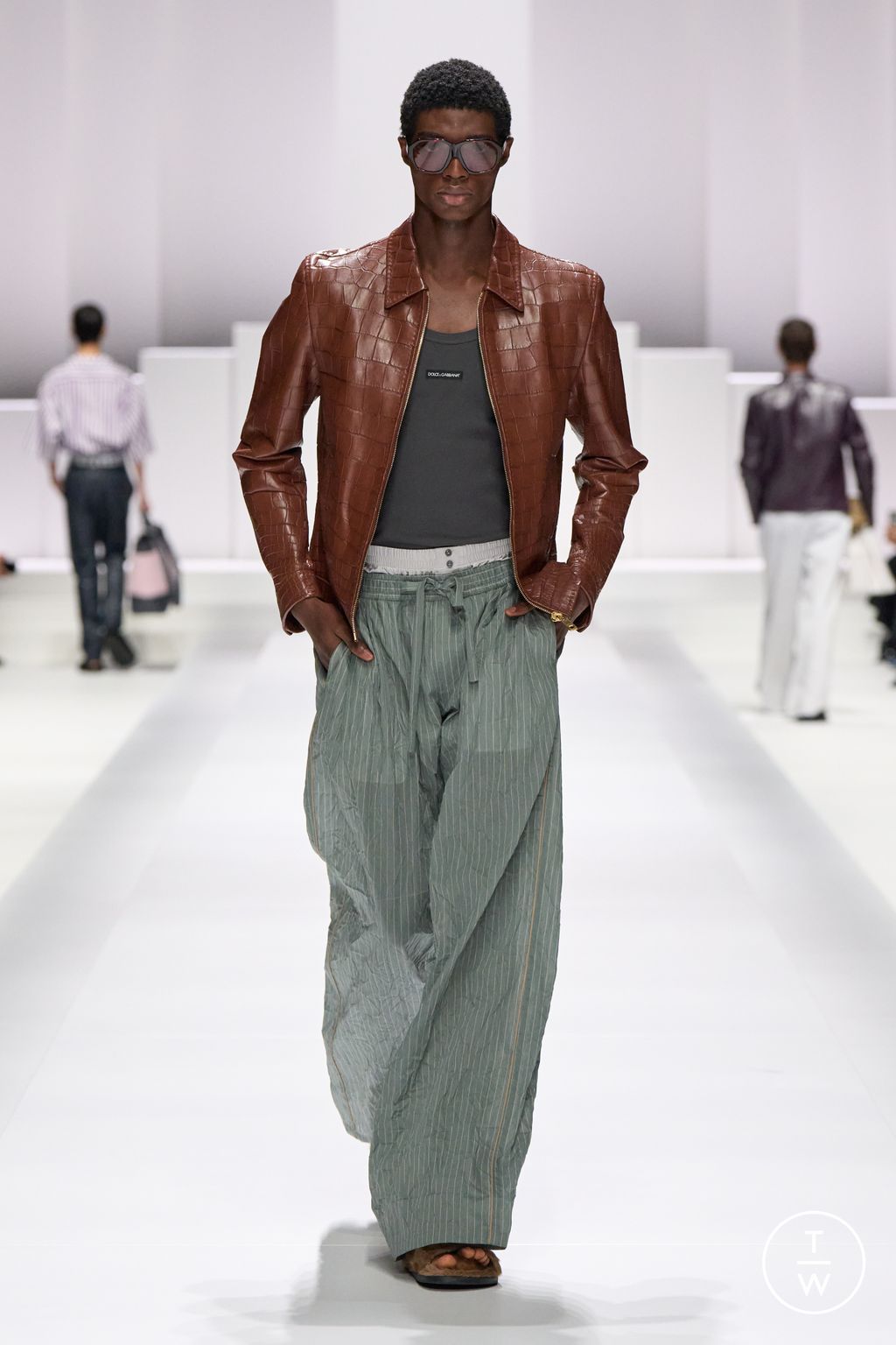 Fashion Week Milan Spring/Summer 2026 look 54 from the Dolce & Gabbana collection menswear