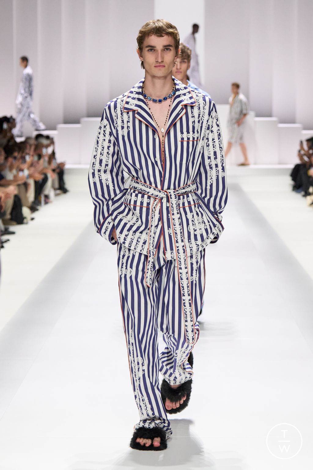 Fashion Week Milan Spring/Summer 2026 look 66 from the Dolce & Gabbana collection menswear