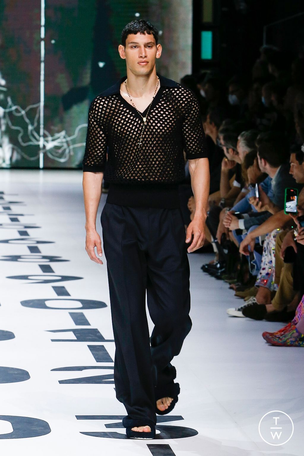 Fashion Week Milan Spring/Summer 2023 look 11 from the Dolce & Gabbana collection menswear