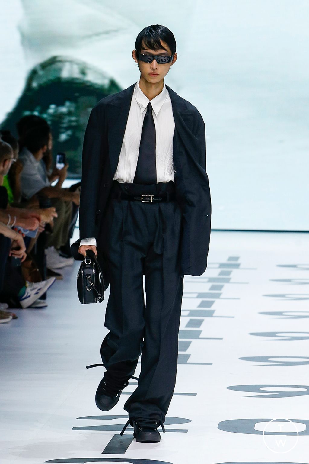 Fashion Week Milan Spring/Summer 2023 look 12 from the Dolce & Gabbana collection menswear