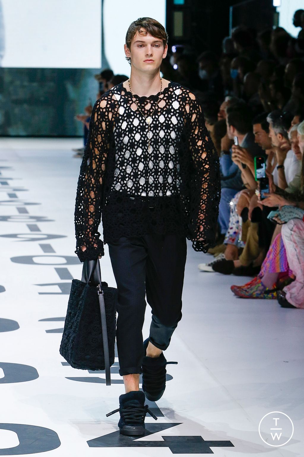 Fashion Week Milan Spring/Summer 2023 look 17 de la collection Dolce & Gabbana menswear