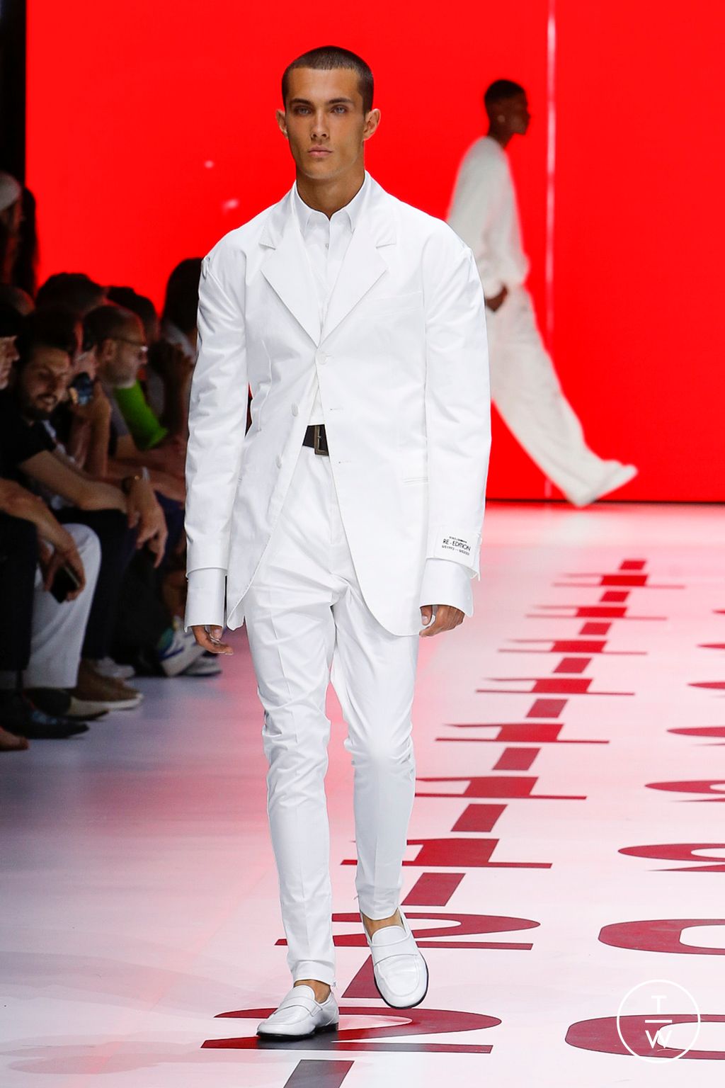 Fashion Week Milan Spring/Summer 2023 look 30 from the Dolce & Gabbana collection menswear