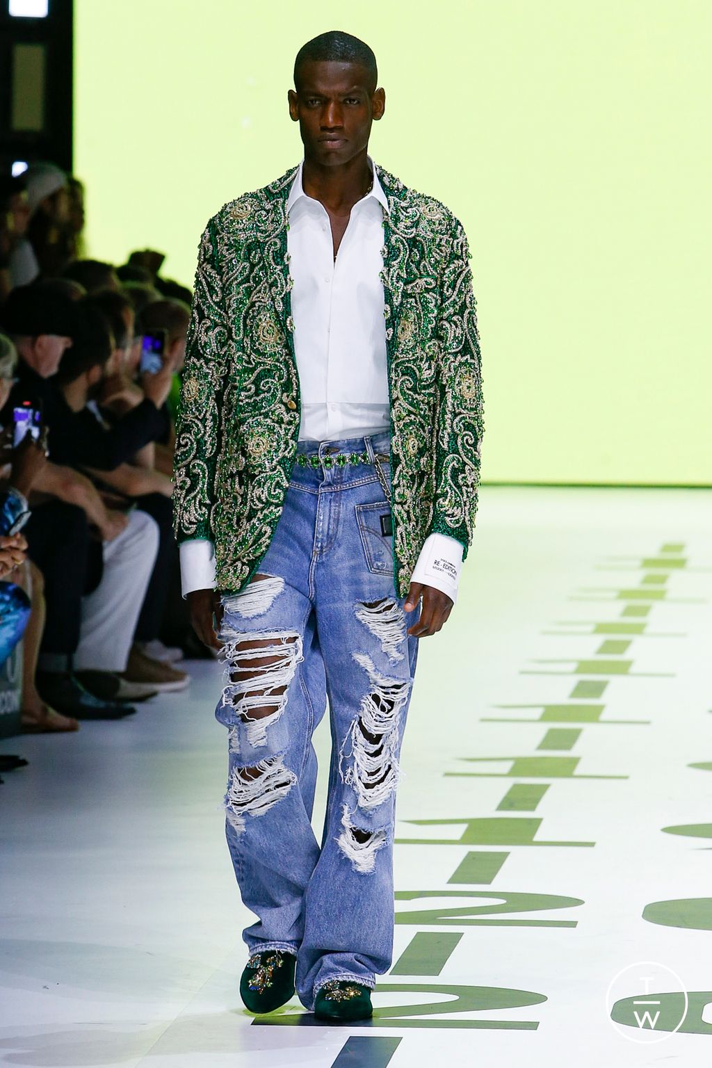 Fashion Week Milan Spring/Summer 2023 look 36 from the Dolce & Gabbana collection 男装