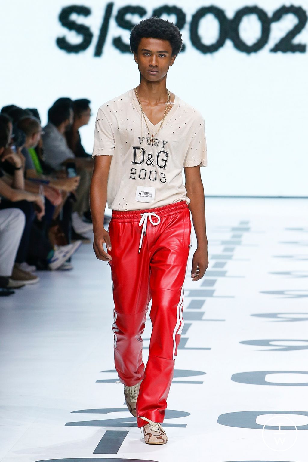 Fashion Week Milan Spring/Summer 2023 look 45 from the Dolce & Gabbana collection menswear