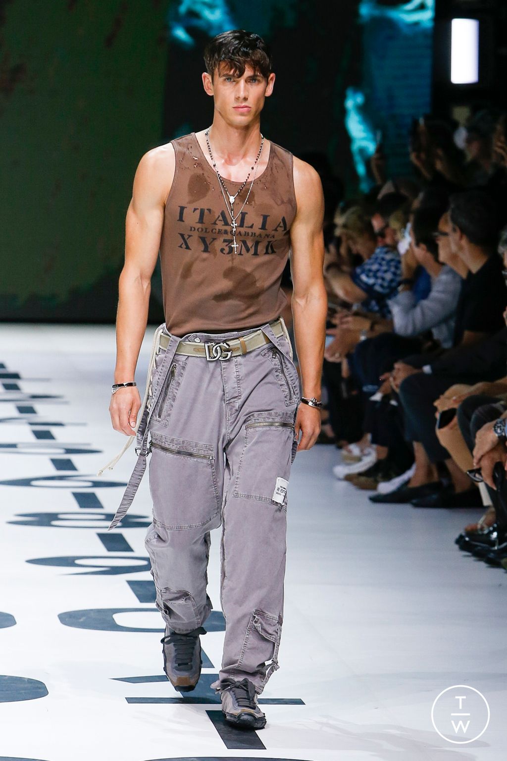 Fashion Week Milan Spring/Summer 2023 look 47 from the Dolce & Gabbana collection menswear