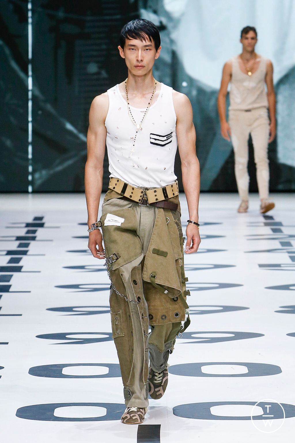 Fashion Week Milan Spring/Summer 2023 look 49 from the Dolce & Gabbana collection menswear