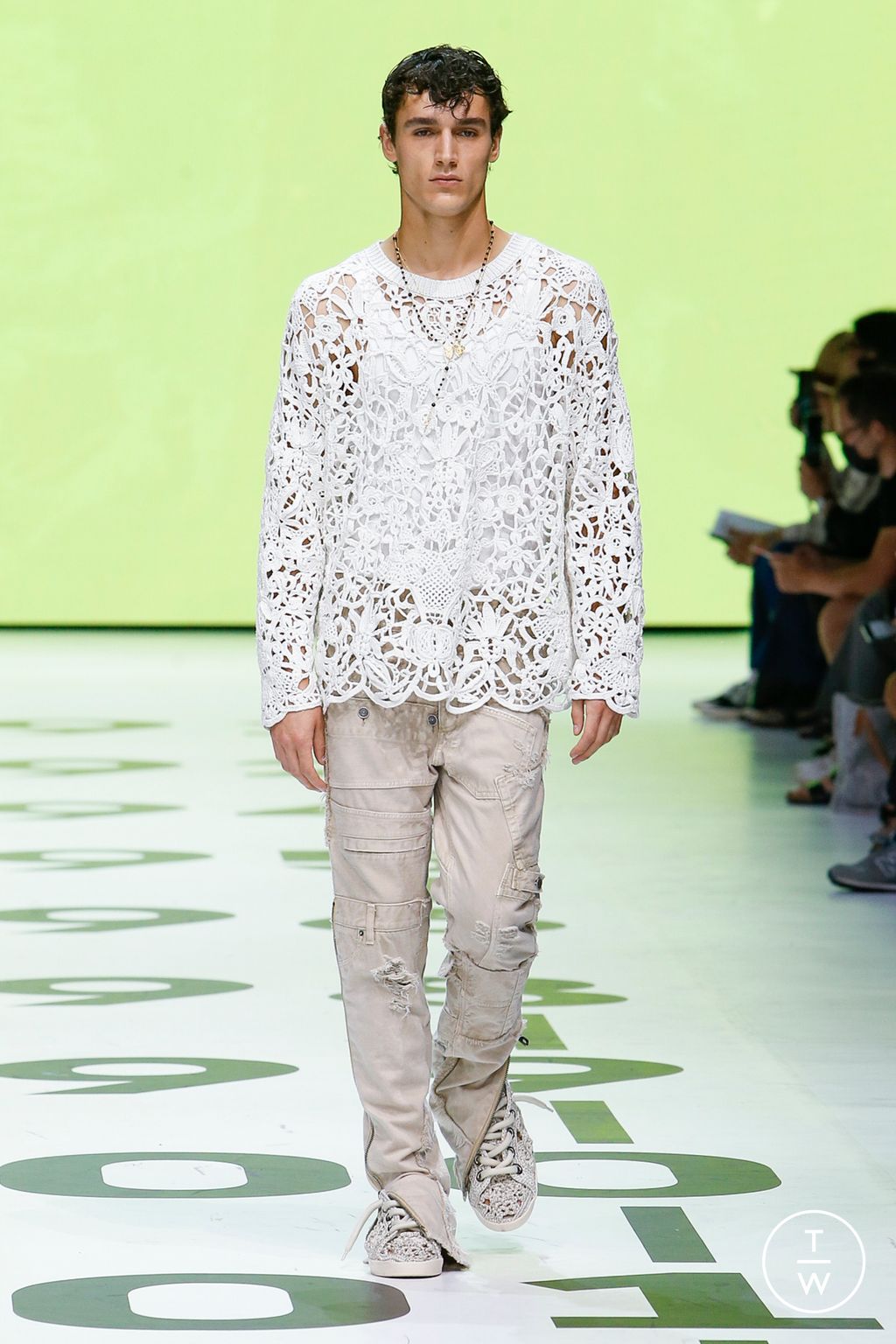 Fashion Week Milan Spring/Summer 2023 look 71 from the Dolce & Gabbana collection menswear