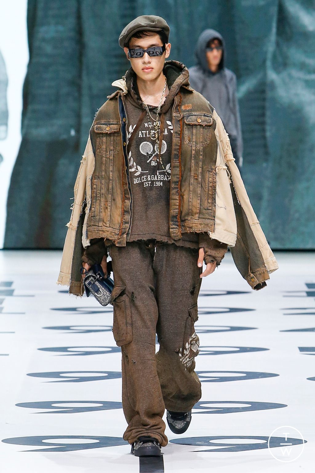 Fashion Week Milan Spring/Summer 2023 look 79 from the Dolce & Gabbana collection menswear