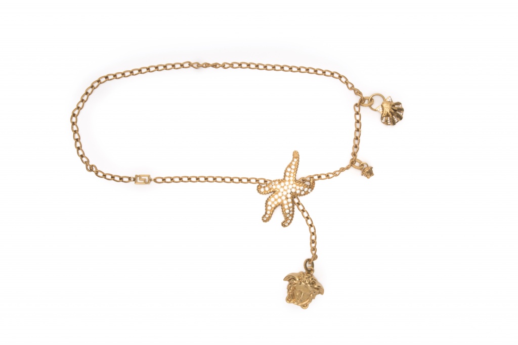 Fashion Week Milan Spring/Summer 2018 look 70 from the Versace collection womenswear accessories