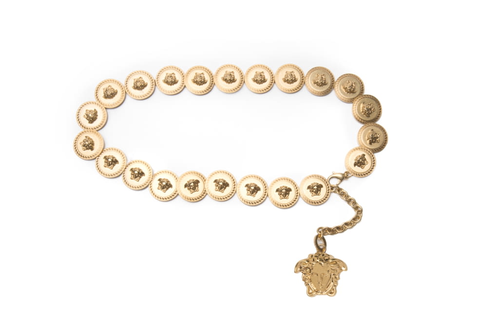 Fashion Week Milan Spring/Summer 2018 look 73 from the Versace collection 女装配饰