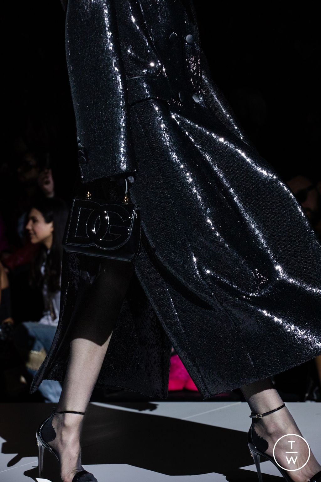 Fashion Week Milan Fall/Winter 2023 look 12 de la collection Dolce & Gabbana womenswear accessories