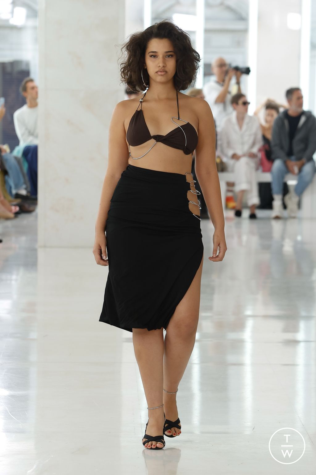 Fashion Week Milan Spring/Summer 2024 look 21 from the KAROLINE VITTO collection womenswear