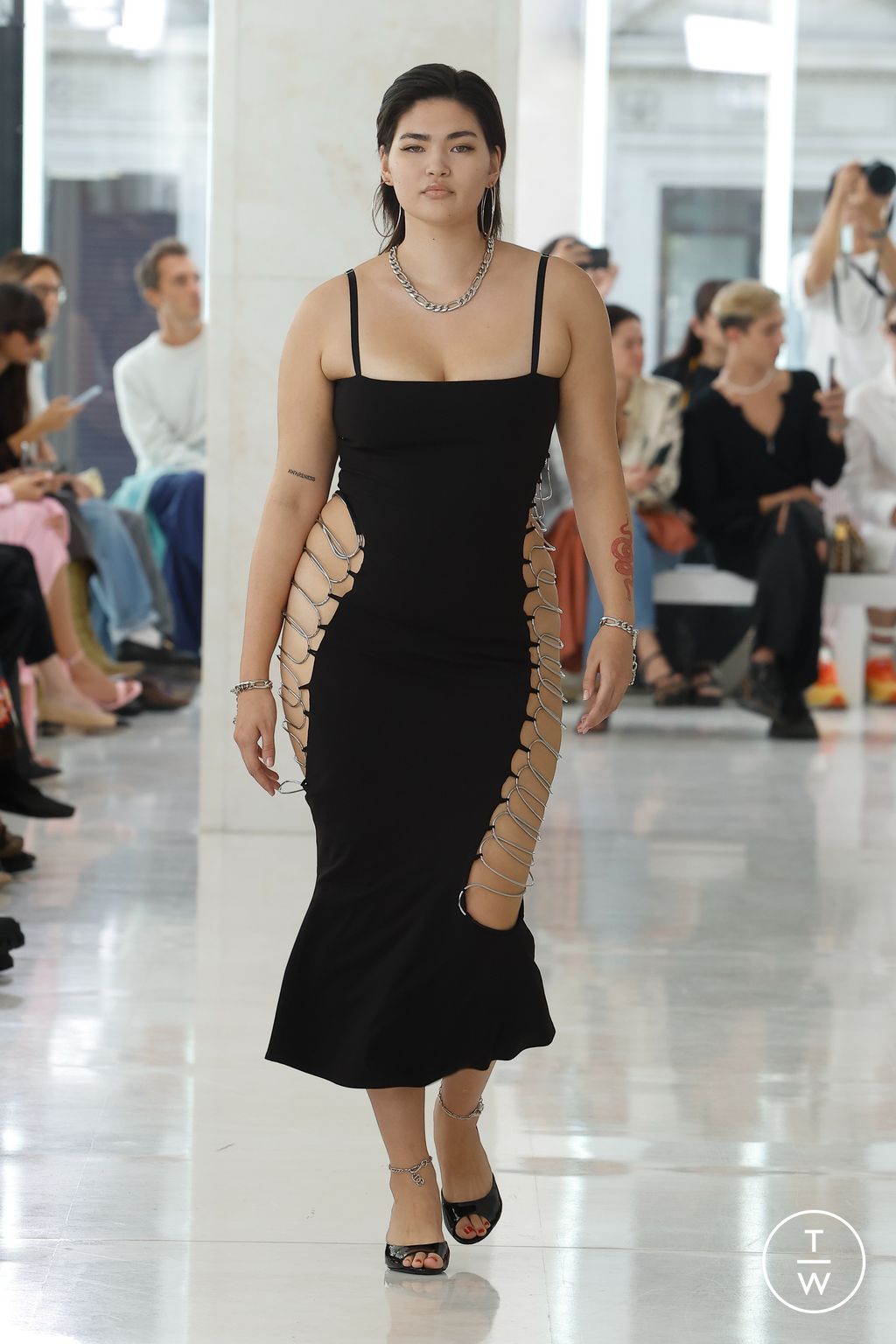 Fashion Week Milan Spring/Summer 2024 look 22 from the KAROLINE VITTO collection 女装