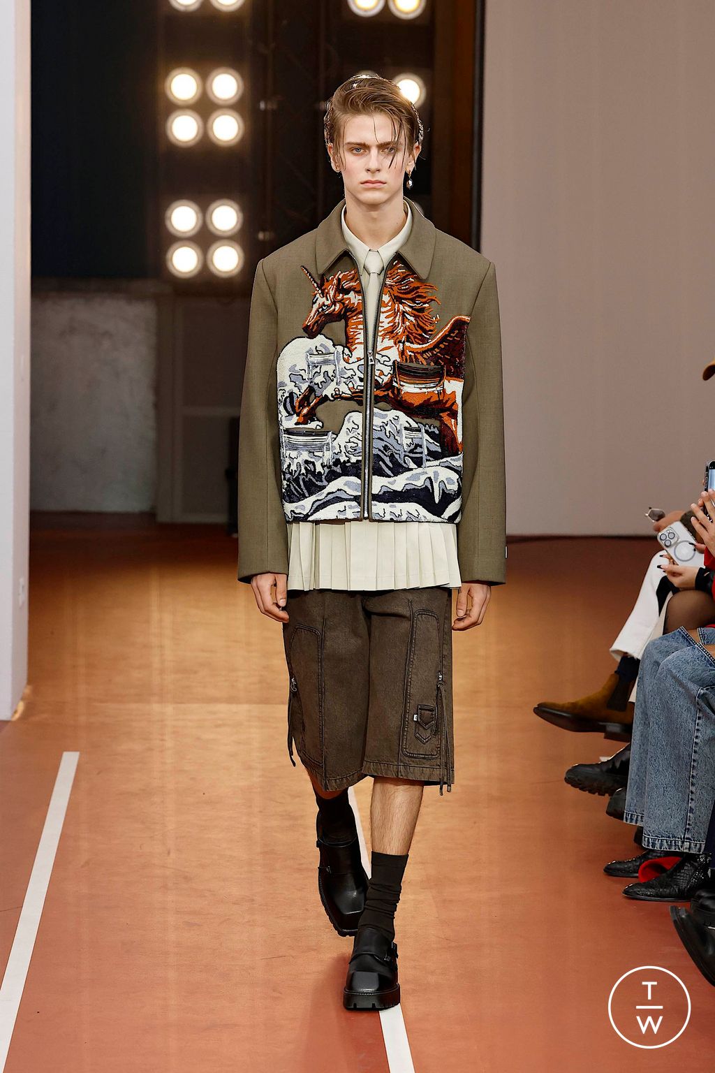 Fashion Week Milan Fall/Winter 2024 look 1 de la collection Dhruv-Kapoor menswear