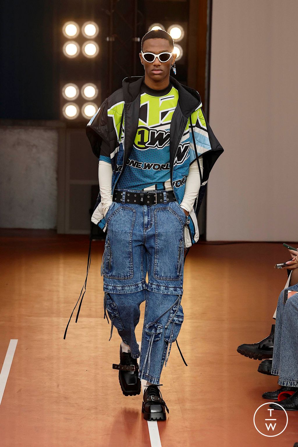 Fashion Week Milan Fall/Winter 2024 look 30 from the Dhruv-Kapoor collection 男装