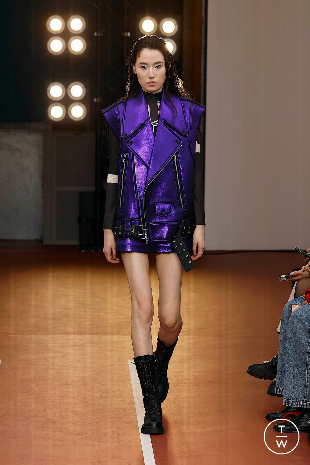 Fashion Week Milan Fall/Winter 2024 look 33 de la collection Dhruv-Kapoor menswear