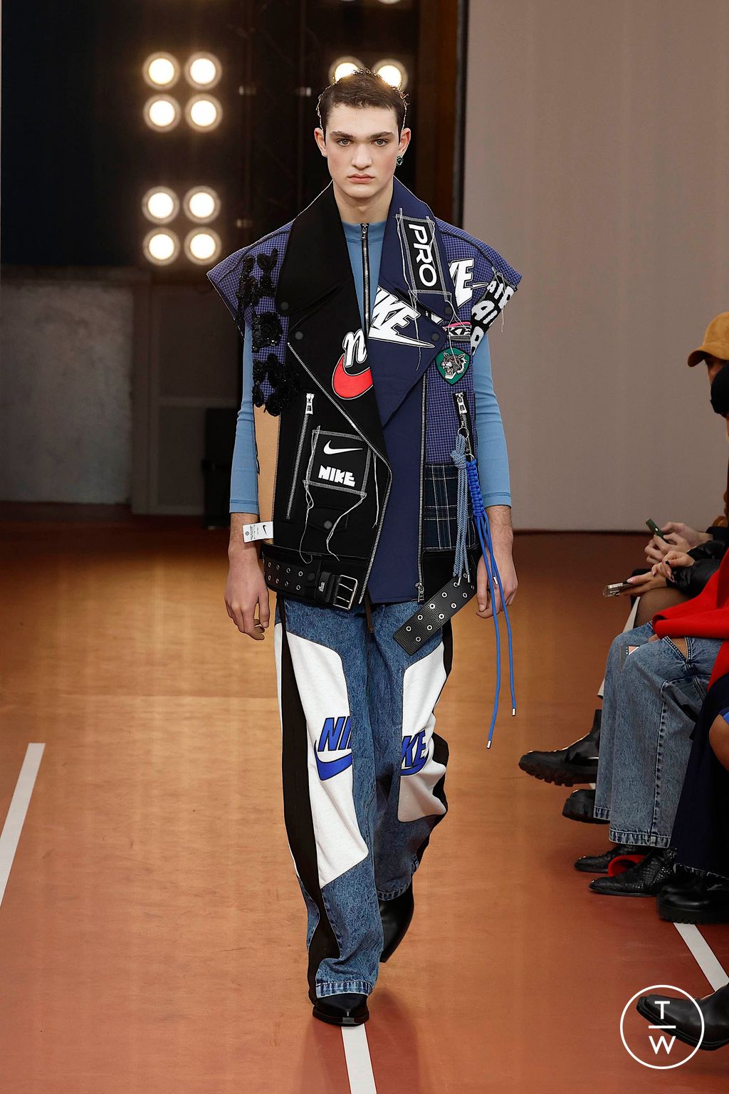Fashion Week Milan Fall/Winter 2024 look 36 from the Dhruv-Kapoor collection menswear