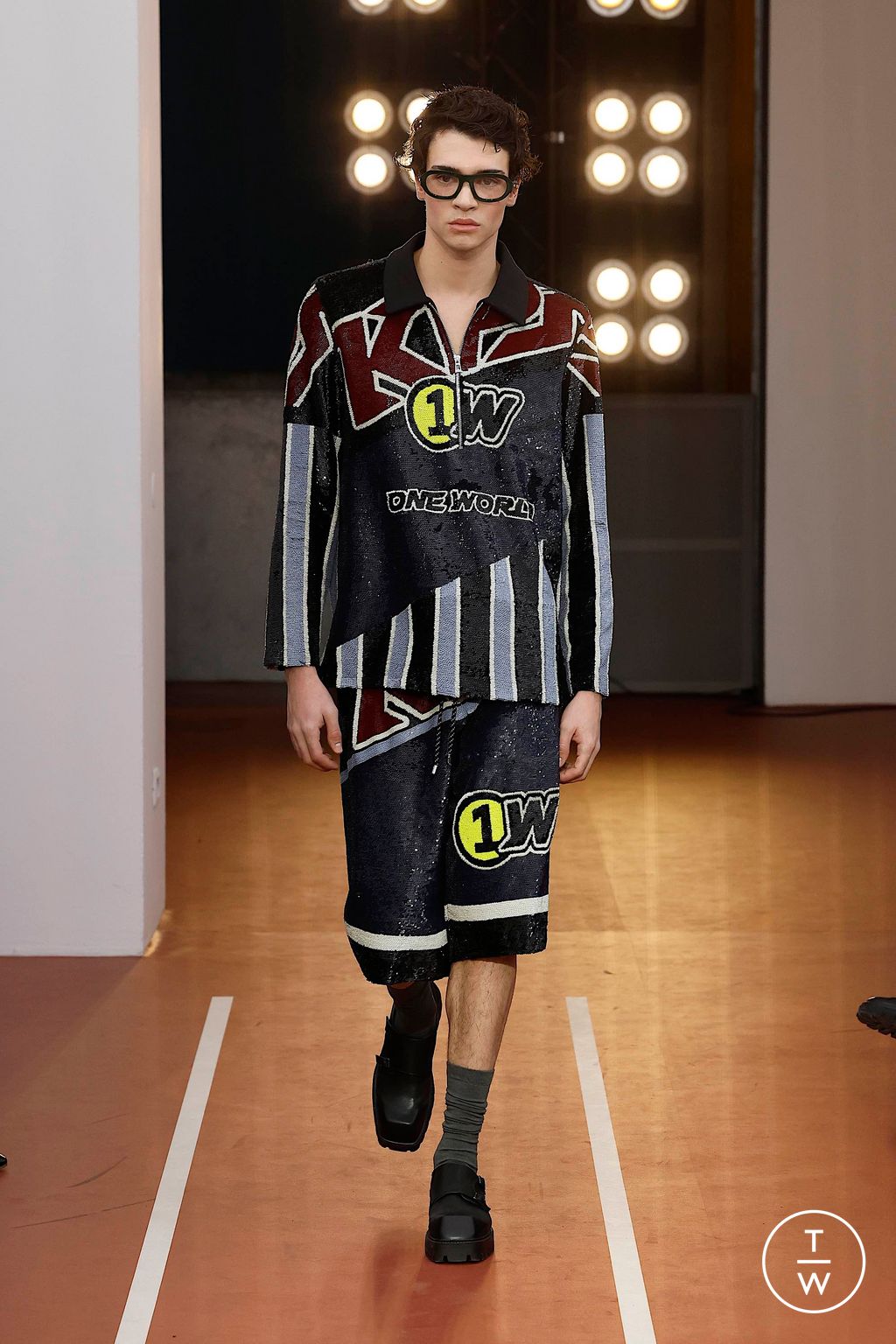 Fashion Week Milan Fall/Winter 2024 look 39 from the Dhruv-Kapoor collection menswear