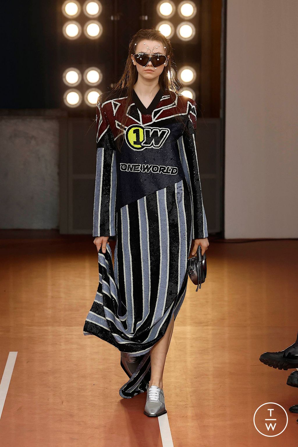 Fashion Week Milan Fall/Winter 2024 look 40 de la collection Dhruv-Kapoor menswear