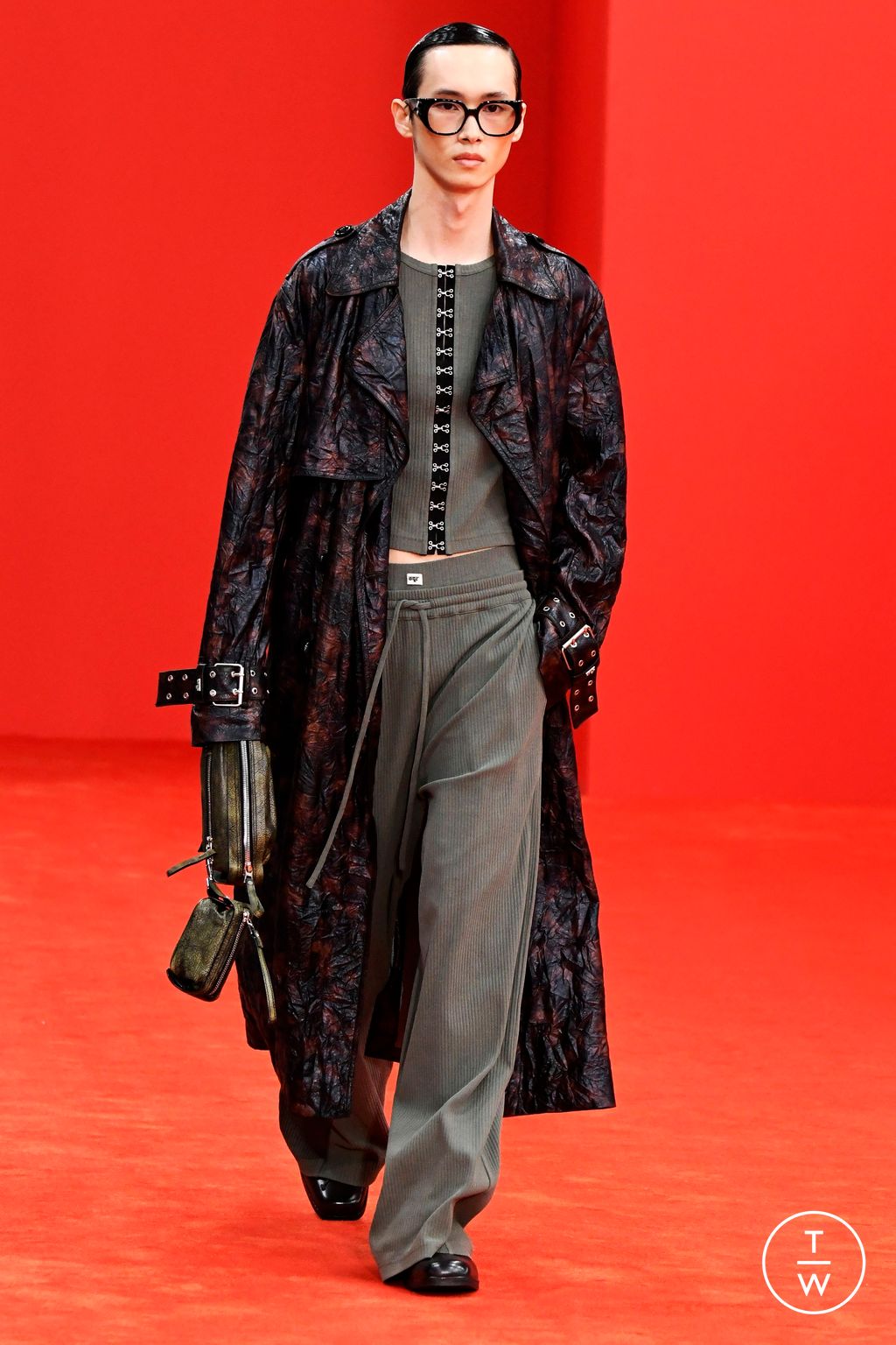 Fashion Week Milan Spring-Summer 2025 look 27 from the Dhruv-Kapoor collection 男装