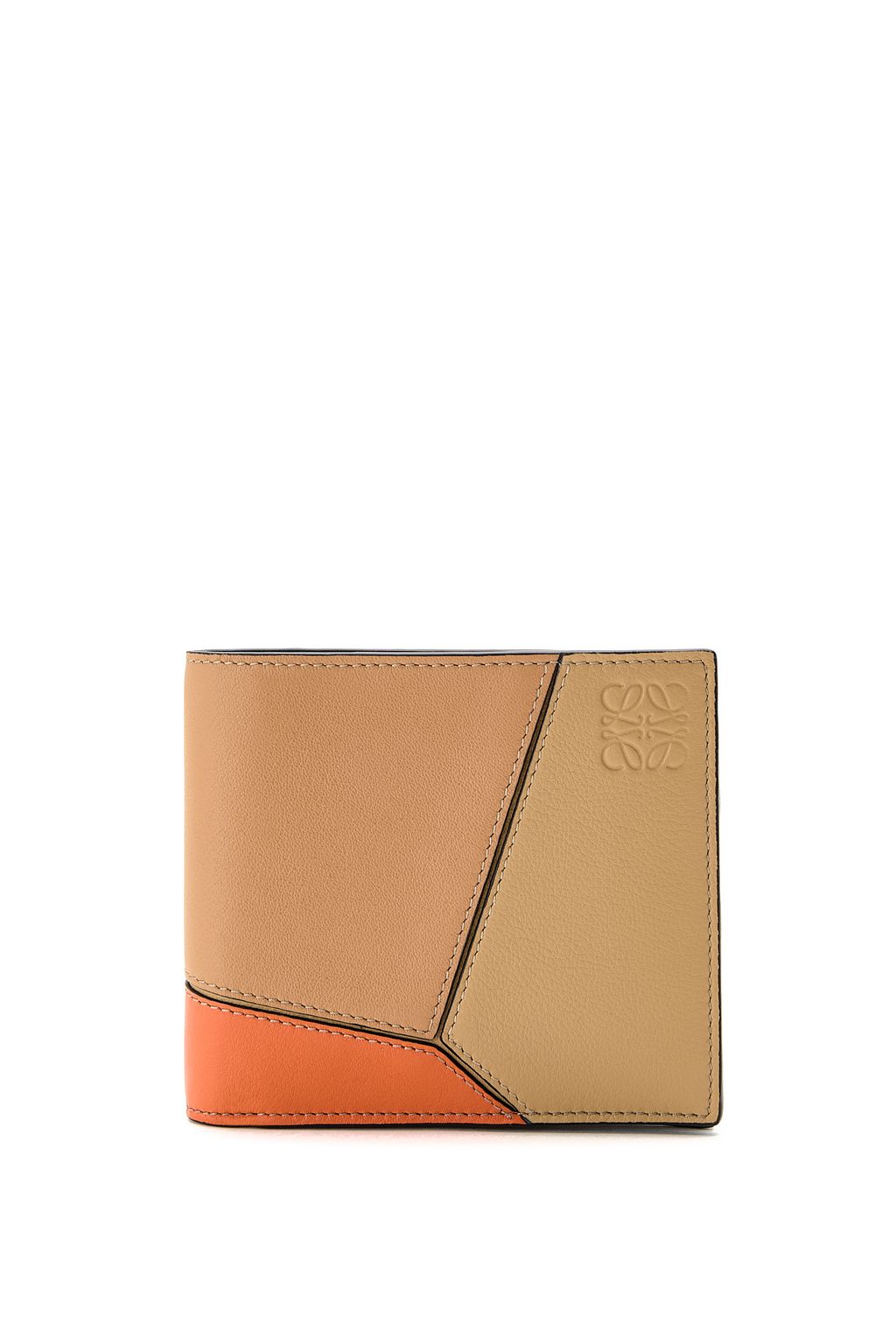 Fashion Week Paris Spring/Summer 2023 look 69 from the Loewe collection 男装配饰