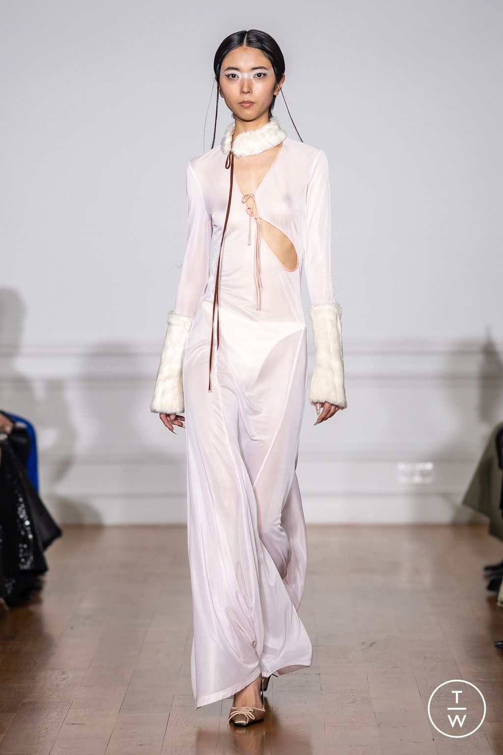 Fashion Week Paris Fall/Winter 2023 look 2 from the Didu collection womenswear