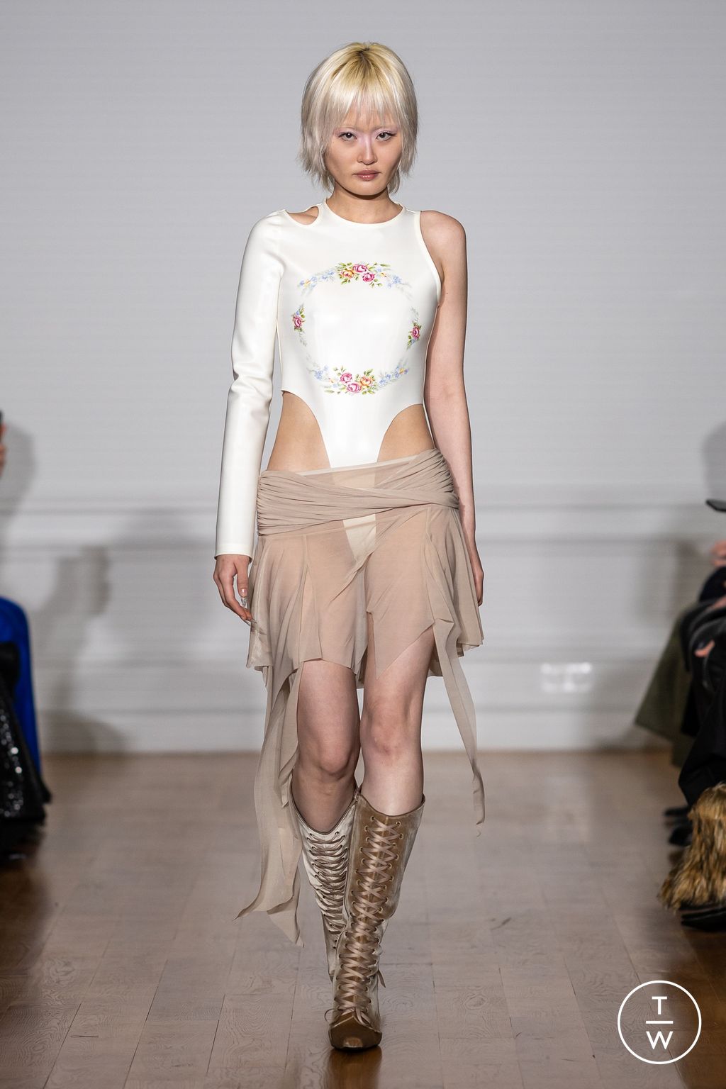 Fashion Week Paris Fall/Winter 2023 look 9 from the Didu collection 女装