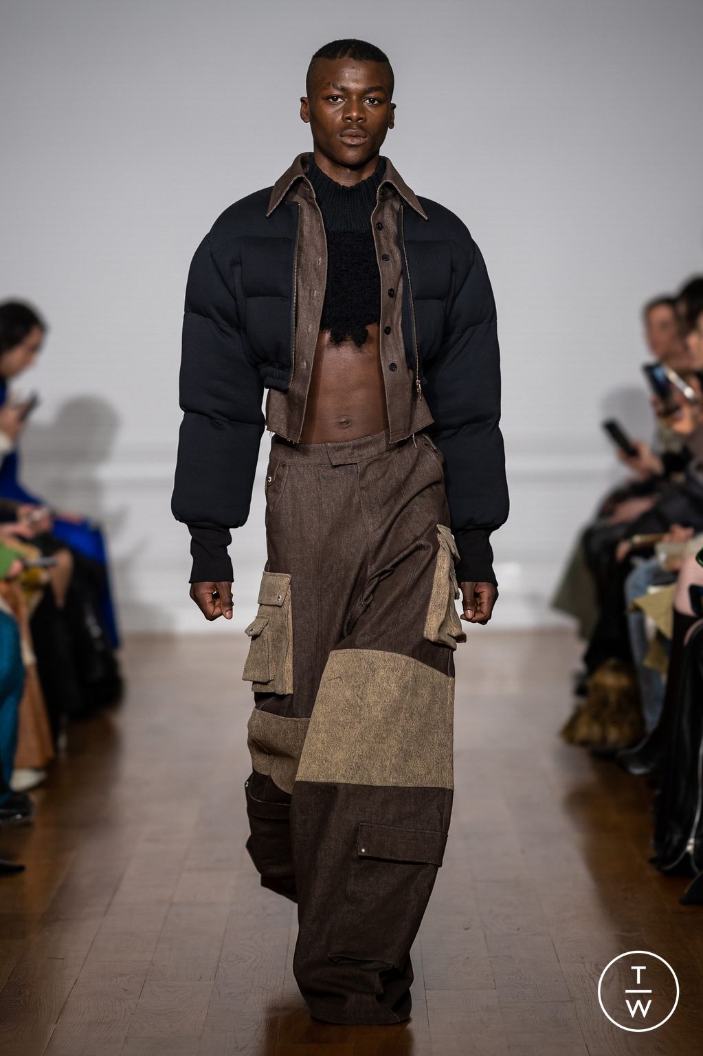 Fashion Week Paris Fall/Winter 2023 look 19 from the Didu collection 女装