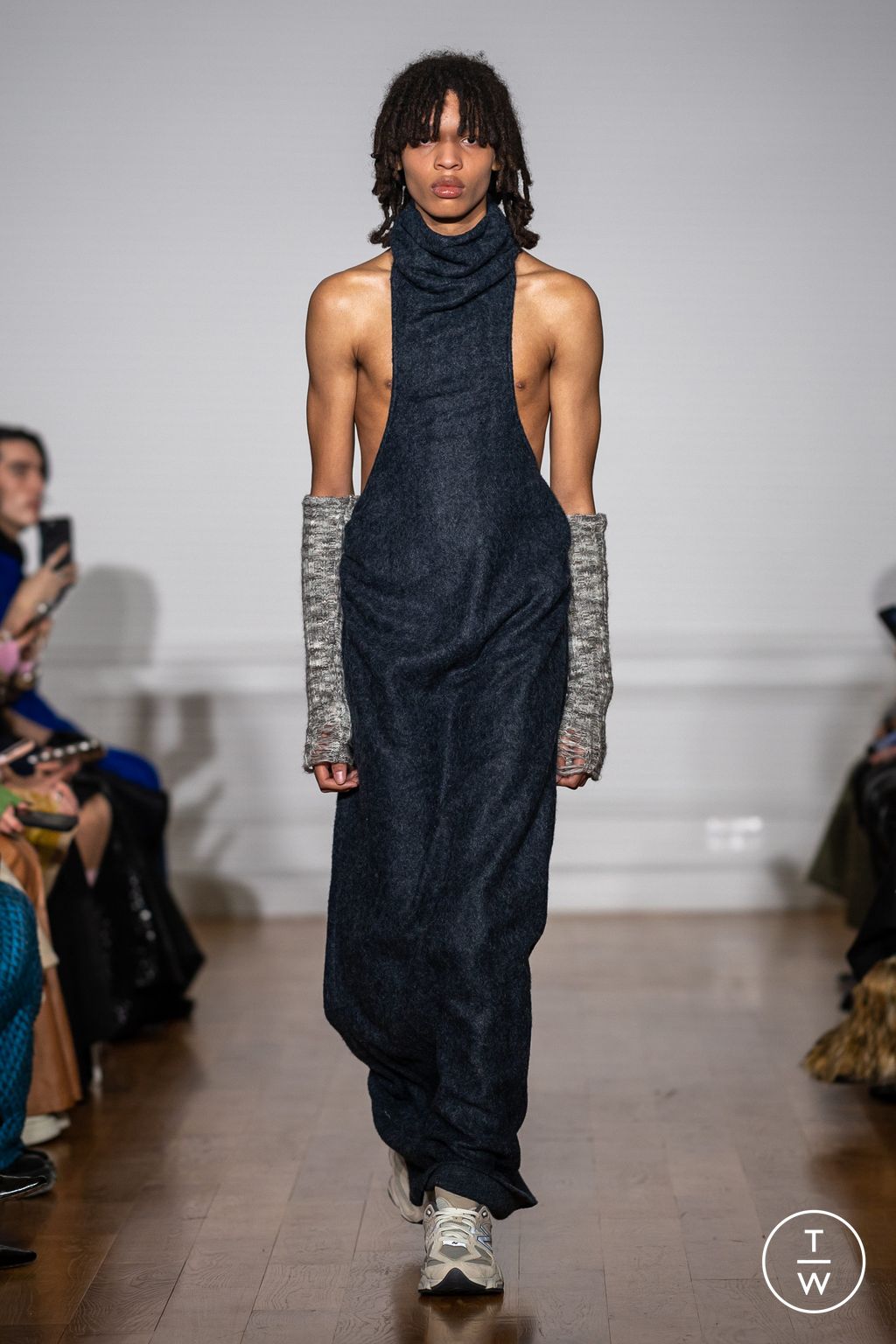 Fashion Week Paris Fall/Winter 2023 look 24 from the Didu collection 女装