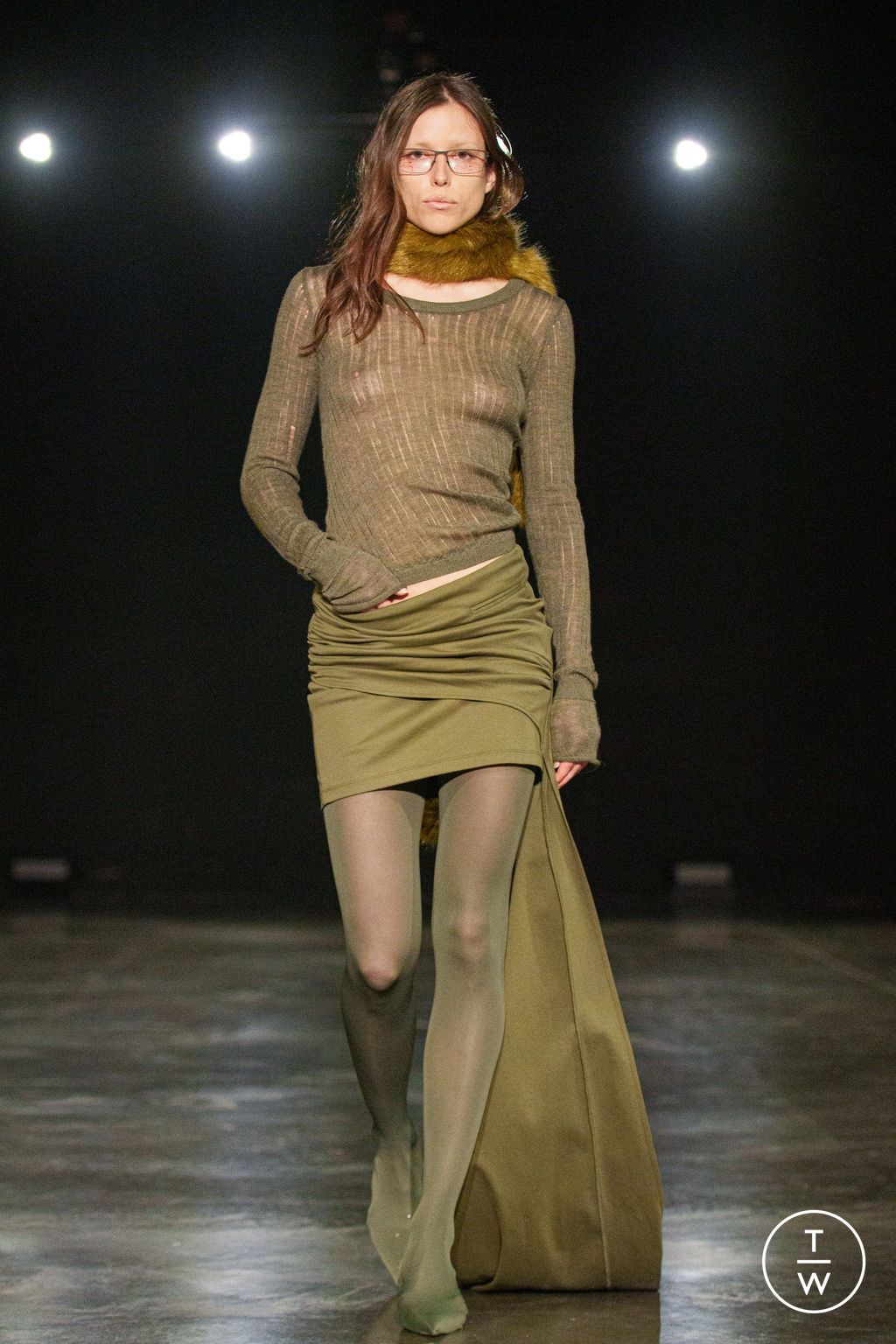 Fashion Week Paris Fall/Winter 2024 look 12 de la collection Didu womenswear