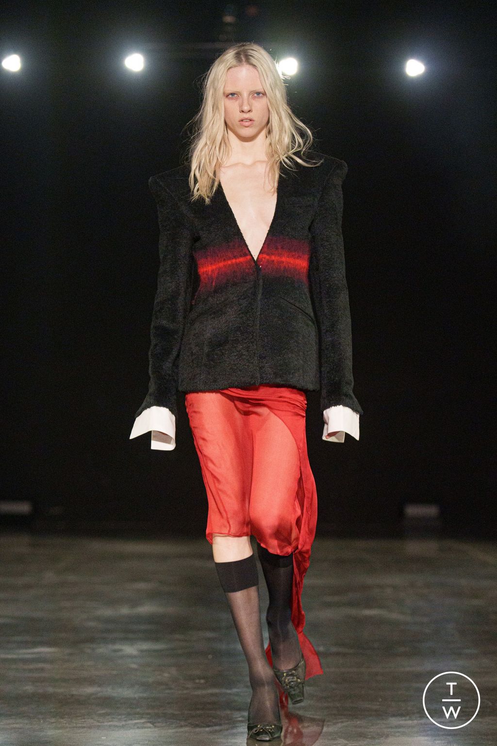 Fashion Week Paris Fall/Winter 2024 look 19 from the Didu collection 女装