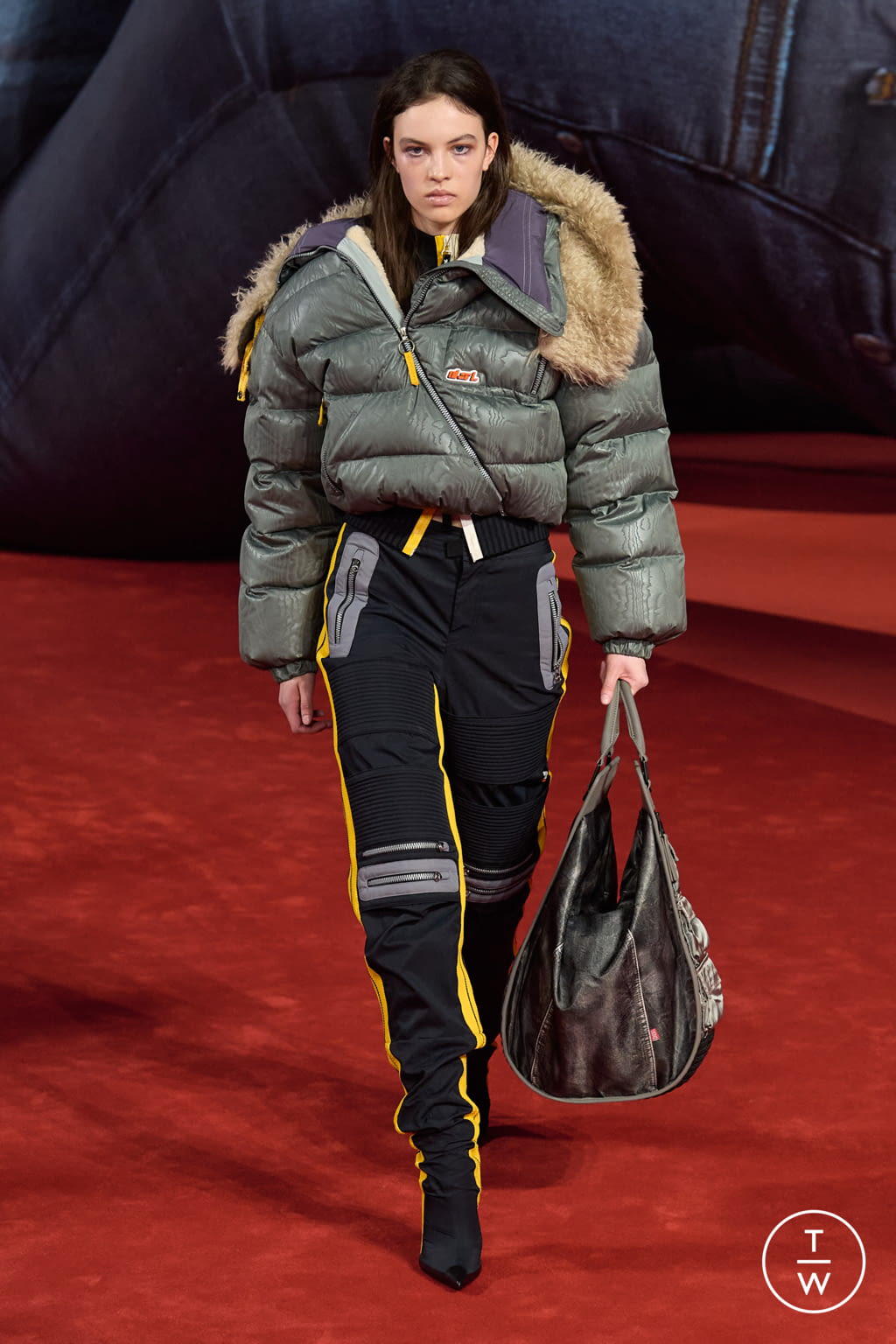 Fashion Week Milan Fall/Winter 2022 look 57 from the DIESEL collection 女装